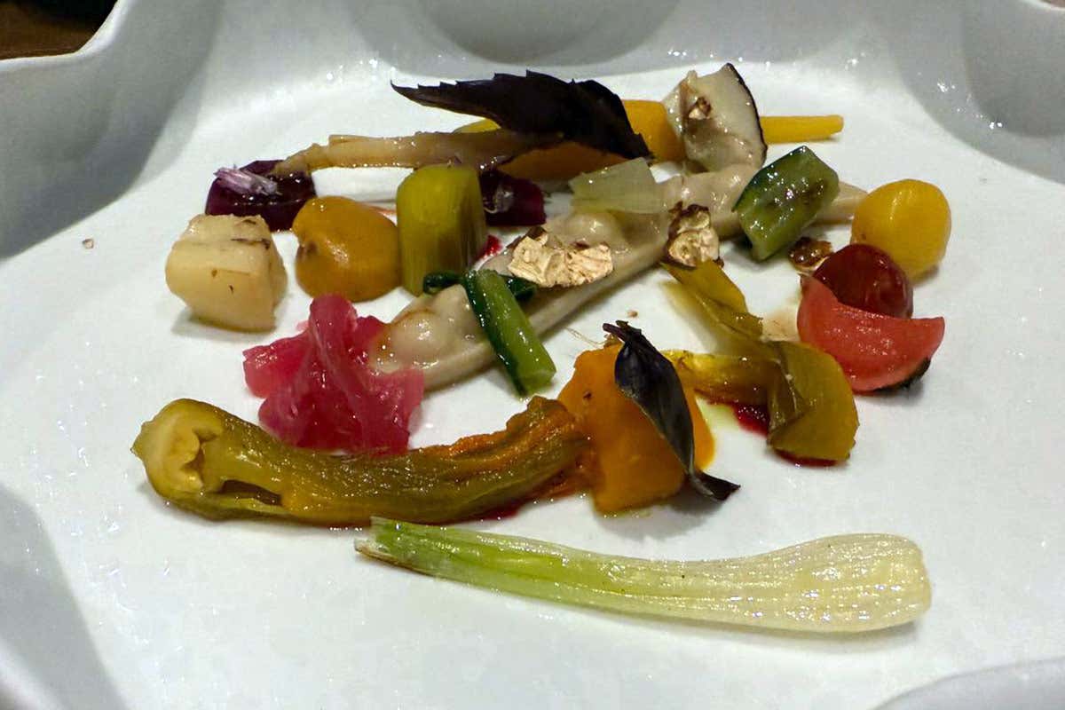 Granbaita Gourmet, il ristorante che cucina davvero: Marc Bernardi riporta il fuoco in Val Gardena 